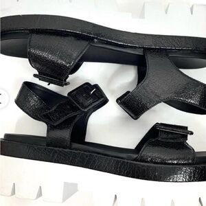 Kendall & Kylie Wave Platform Ankle Strap Sandals Size 7.5